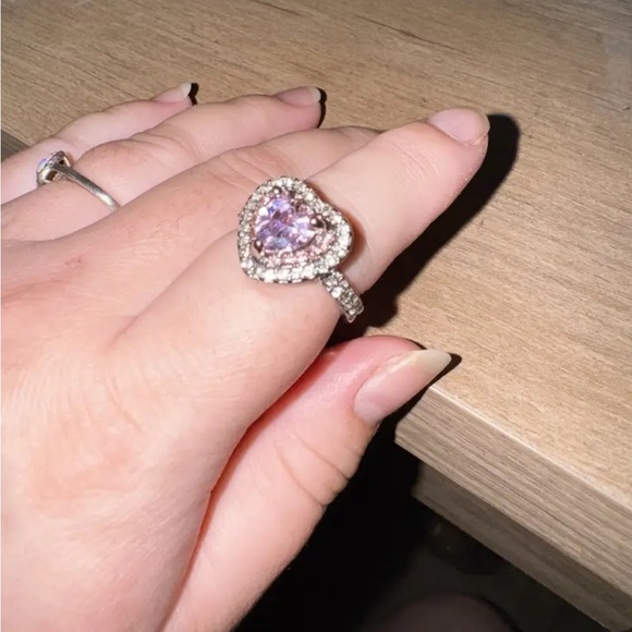 🆕 Beautiful Pink Moissanite and Silver Heart Crystal Ring - SIZE 7 - Picture 6 of 15